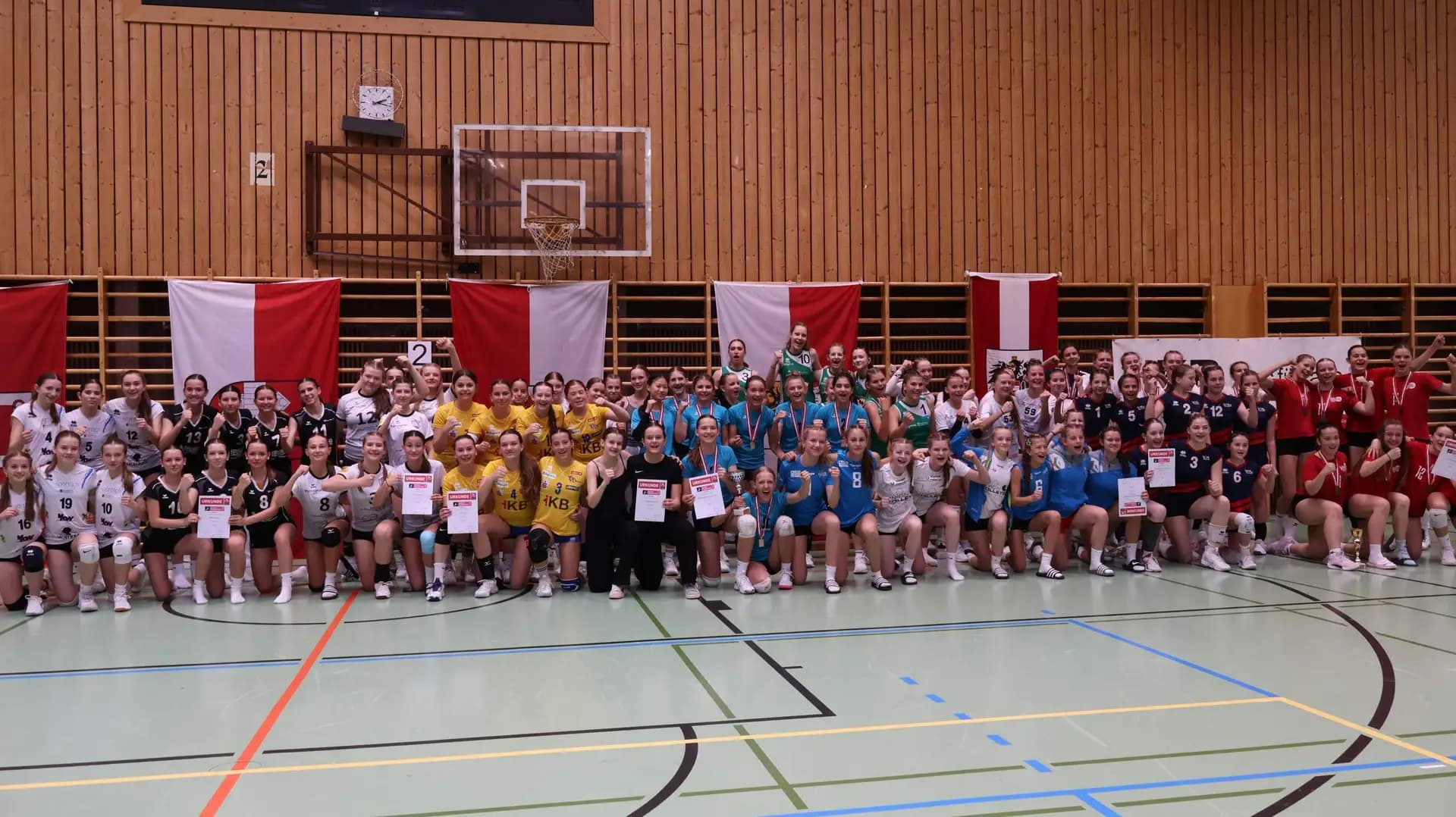 Austrian Championships: hotVolleys holen auch MU13-Gold, SU St. Pölten gewinnt WU15-Titel