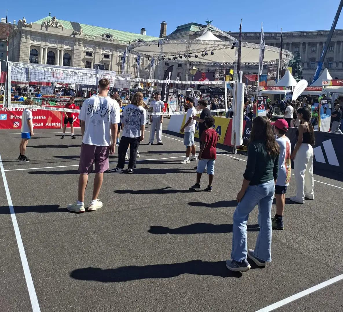 Tag des Sports begeistert mit Vielfalt und Stars am Wiener Heldenplatz
