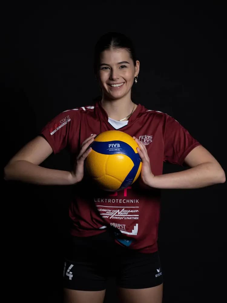 Julia Windt