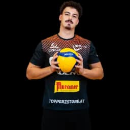 Niklas Peterek