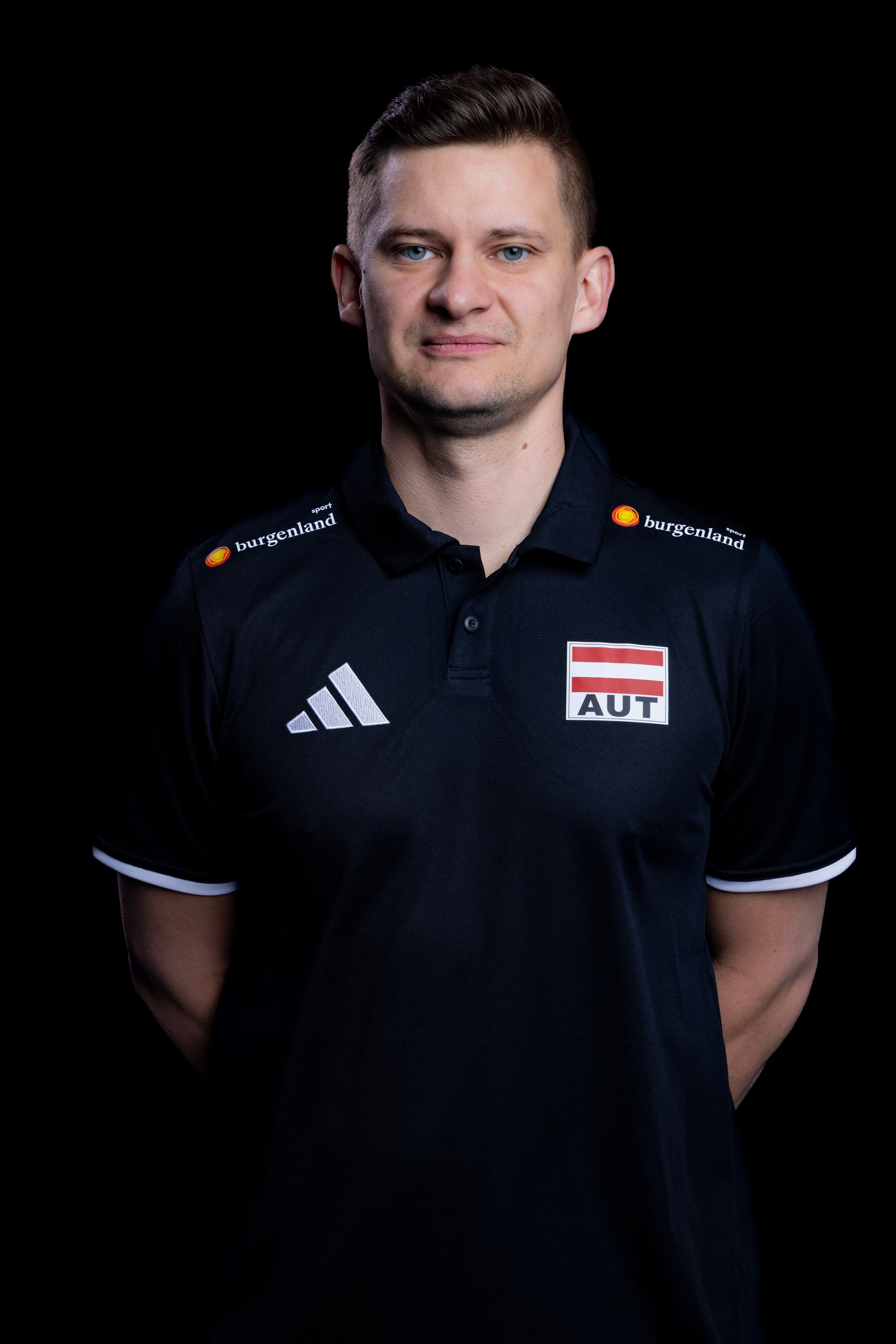 Adam SWACZYNA