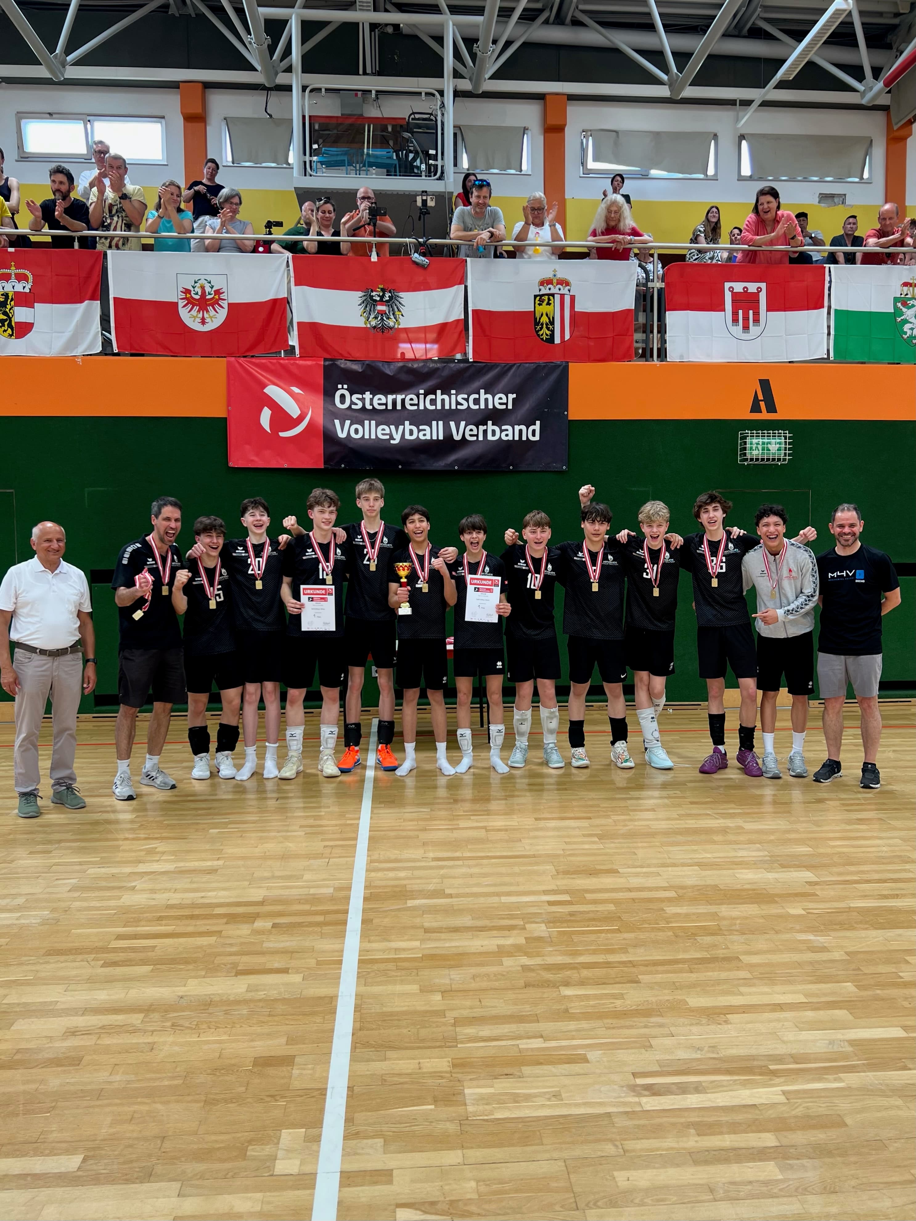 U16-ÖMS: hotVolleys Wien und Volley 16 Wien holen Staatsmeistertitel