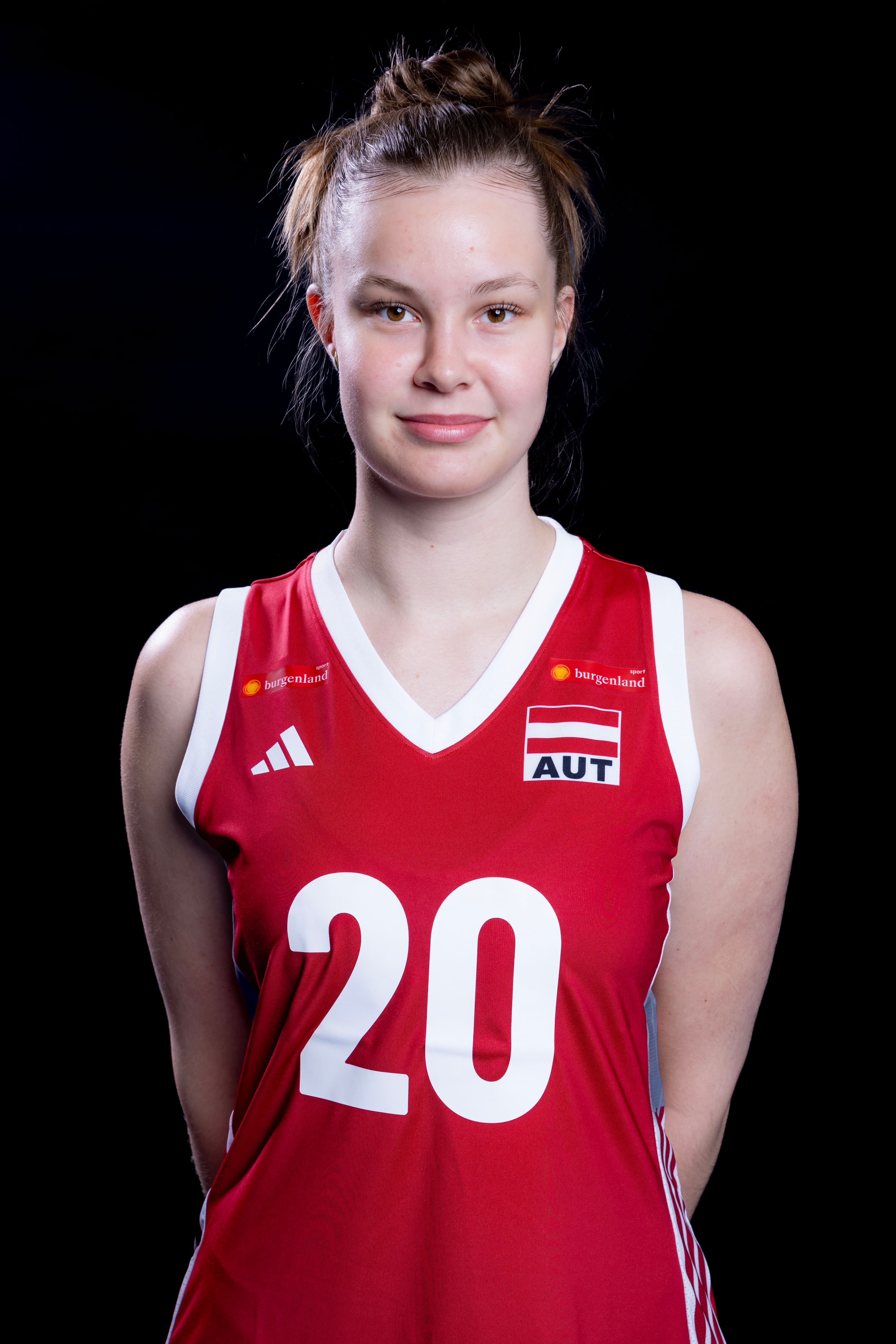 Diana VAVREK